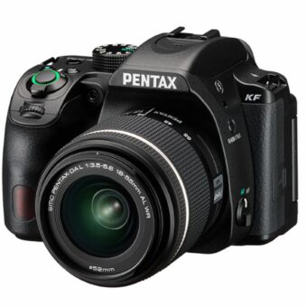 Pentax KF mit Kitobjektiv 3,5-5,6/18-55 mm AL WR.