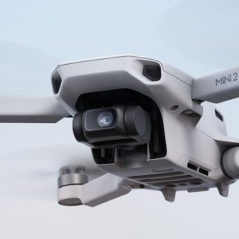 DJI Mini 2 SE, Drohne, Copter, Quadrocopter, Video, fliegen, DJI Care Refresh, DJI Mini 2 SE Fly More Combo, Objektiv, Festbrennweite, 2023, Weitwinkel