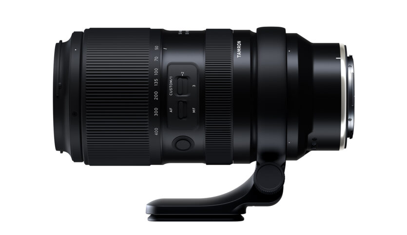 Das Tamron 4,5-6,3/50-400 mm Di III VC VXD ist robust und wettergeschützt. Ein Arca-Swiss-kompatibler Stativanschluss ist als optionales Zubehör erhältlich.