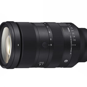 Das Sigma 2,8/28-105 mm DG DN Art ist ca. 158 mm lang und wiegt 995 Gramm.