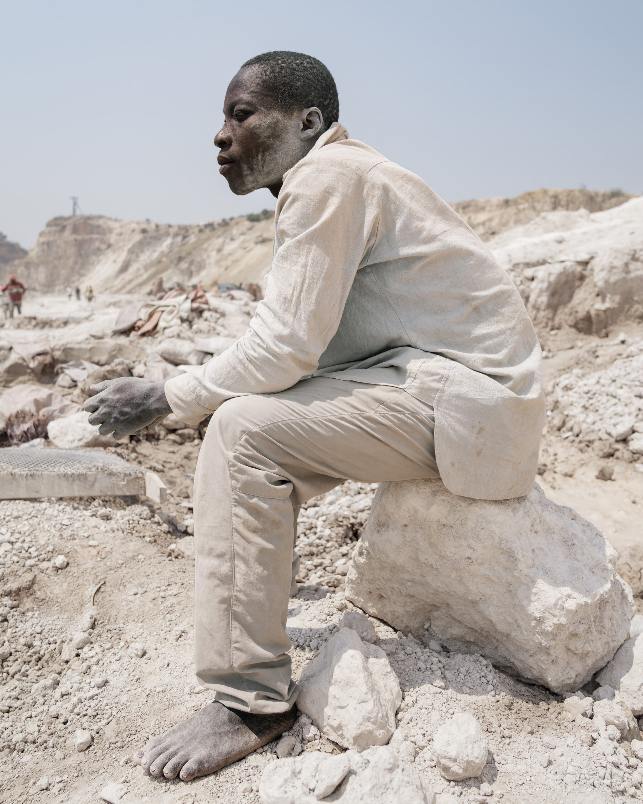 Kobalt-Bergbau. Porträt eines Minenarbeiters, Kolwezi, Demokratische Republik Kongo (DRC) 2023 aus der Serie Critical Minerals – Geography of Energy © Davide Monteleone/LOBA 2024