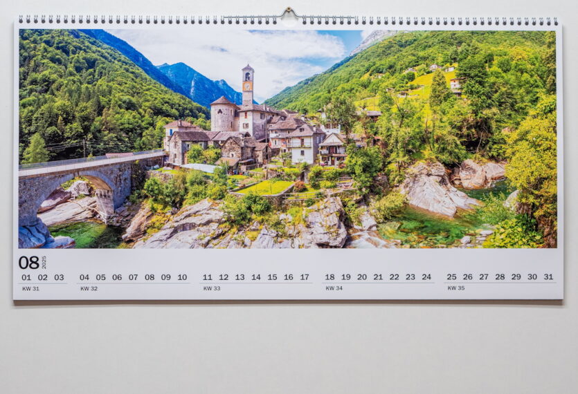 Fotokalender-Test 2024: Pixum Wandkalender XXL