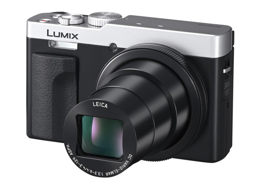 Die Lumix TZ99 ist komplett in Schwarz oder in Schwarz-Silber erhältlich.