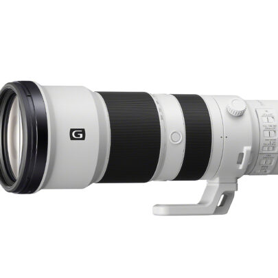 Das FE 6,3-8/400-800 mm G OSS ist 346 mm lang und wiegt 2475 Gramm.